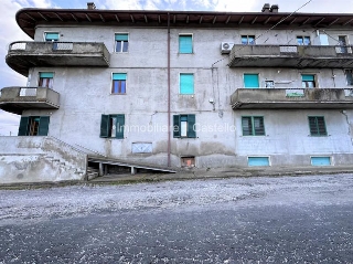 zoom immagine (Appartamento 85 mq, soggiorno, 2 camere, zona Castiglione del Lago)
