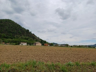zoom immagine (Terreno 18840 mq, zona Tramonte)