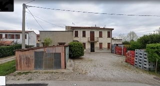 zoom immagine (Casa singola 230 mq, soggiorno, 4 camere, zona Ponte San Nicolò)