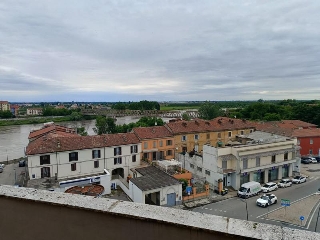 zoom immagine (Appartamento 80 mq, 2 camere, zona Casale Monferrato - Centro)