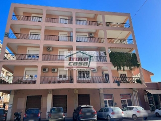 zoom immagine (Appartamento 130 mq, soggiorno, 3 camere, zona Tica - Tisia)