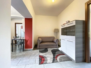 zoom immagine (Appartamento 70 mq, soggiorno, 2 camere, zona Serravalle Sesia)