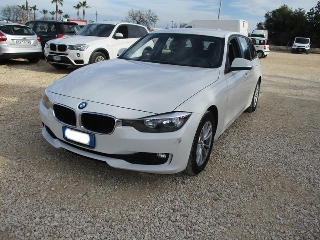 zoom immagine (Bmw 318d touring business auto)